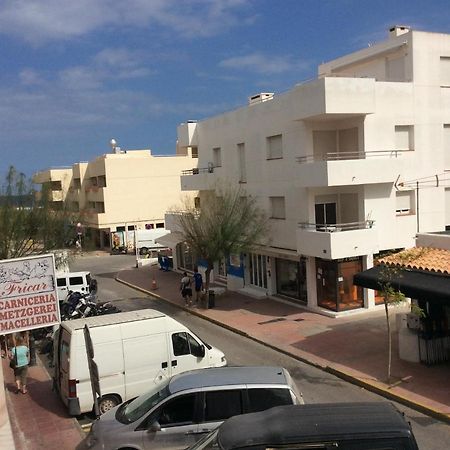 דירות Es Pujols Isla De La Calma מראה חיצוני תמונה